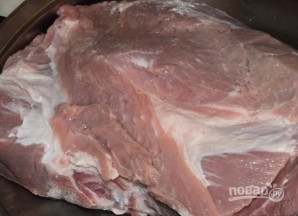 Свиная шея, запеченная в духовке - фото шаг 1