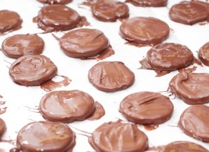 Шоколадное печенье в шоколаде - фото шаг 7