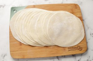 Постные чебуреки - фото шаг 10