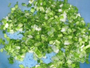 Крабовый салат без риса с огурцом - фото шаг 2