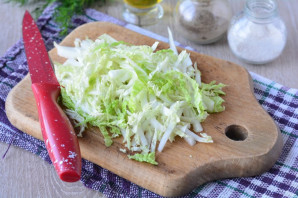 Постный салат с горошком - фото шаг 2
