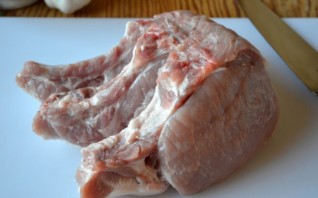 Мясо на косточке в духовке - фото шаг 1