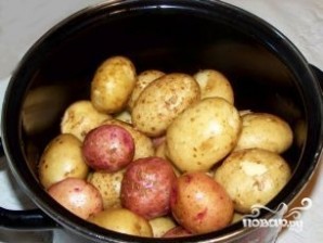 Картофель в духовке в кожуре - фото шаг 1
