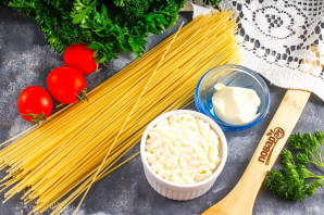 Спагетти с творожным сыром - фото шаг 1