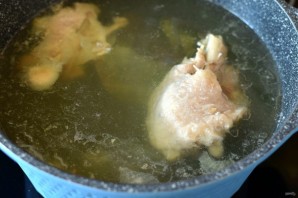 Суп из индейки с грибами и булгуром - фото шаг 1