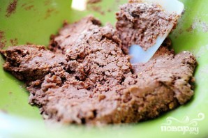 Шоколадные пирожные с орехами - фото шаг 1