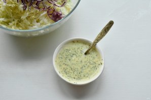 "Коулслоу" с маком - фото шаг 3