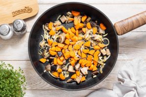 Постный грибной суп из замороженных грибов - фото шаг 6