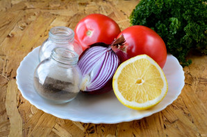 Узбекский салат из помидоров и лука - фото шаг 1