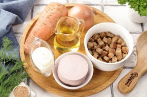 Салат "Обжорка" с колбасой