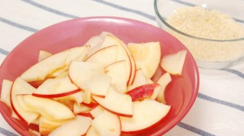Яблоки и груши в слоеном тесте - фото шаг 2