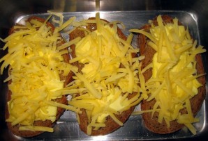 Бутерброды с сыром в духовке - фото шаг 3