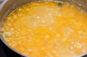 Гороховый суп на косточке - фото шаг 5