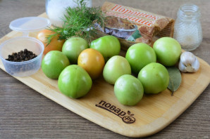 Зеленые помидоры с горчицей на зиму - фото шаг 1
