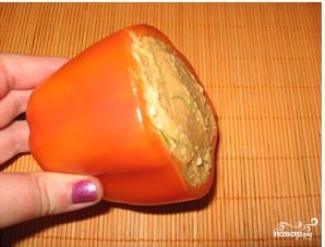 Перец сладкий, фаршированный сыром - фото шаг 4
