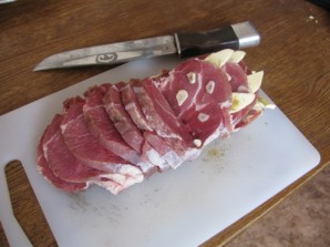 Мясо-гармошка в духовке - фото шаг 3