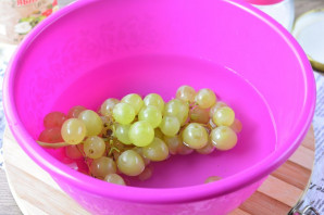 Консервированный виноград без стерилизации - фото шаг 2
