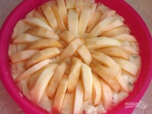 Яблочный пирог с творогом и цукатами - фото шаг 7