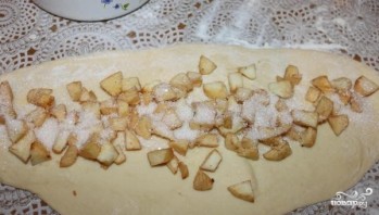 Пирог яблочный дрожжевой - фото шаг 5