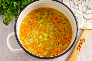 Крем-суп из сельдерея с креветками - фото шаг 5