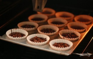 Очень шоколадные кексы - фото шаг 6