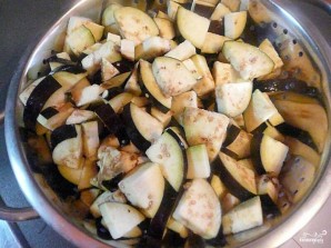 Салат из баклажанов с чесноком - фото шаг 1