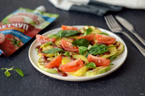Теплый салат из овощей с кетчупом - фото шаг 7