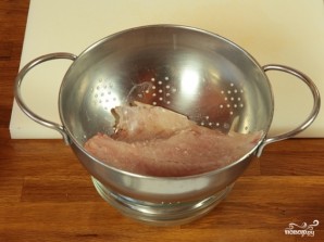 Запеченная рыба в томатном соусе - фото шаг 1