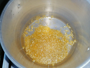 Корзиночки из поленты "Bravolli" c соленными грибами и курицей - фото шаг 2