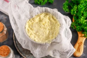 Домашний сыр из молока и яиц - фото шаг 6