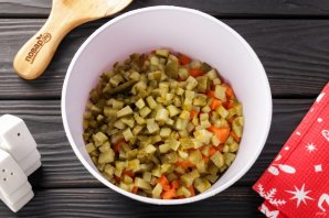 Салат "Снеговик" - фото шаг 8