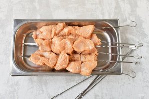 Шашлык из куриной грудки - фото шаг 6