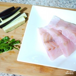 Белая рыба в сливочном соусе с анчоусами - фото шаг 1