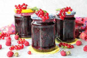 Красная смородина с малиной на зиму - фото шаг 7