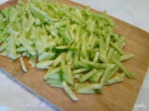 Огуречный салат с семенами кунжута - фото шаг 4
