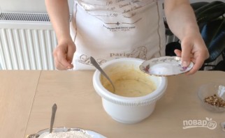 Простой кекс с йогуртом - фото шаг 5