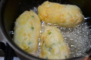 Картофельные палочки с сыром и беконом - фото шаг 7