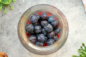 Наливки из ягод - фото шаг 4