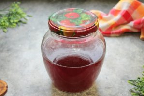 Наливка из крыжовника и чёрной смородины - фото шаг 12