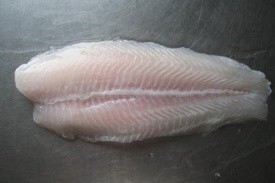 Рыба, запеченная под овощами - фото шаг 1