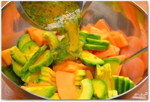 Салат из дыни и авокадо - фото шаг 6