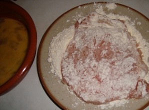 Мясо в сырной панировке - фото шаг 2