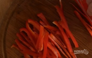 Острый овощной салат из дайкона - фото шаг 3