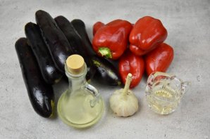 Айвар из печеных овощей - фото шаг 1