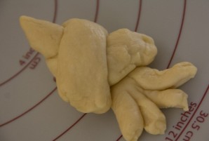 Печенье "Жаворонки" из дрожжевого теста - фото шаг 4