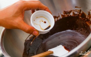 Шоколадная глазурь из шоколада - фото шаг 4