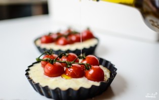 Тарталетки с сыром и помидорами - фото шаг 8