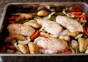 Курица с овощами под соусом - фото шаг 6
