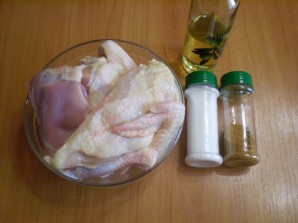 Жареная курица кусочками на сковороде - фото шаг 1