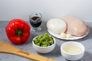 Теплый салат со стручковой фасолью и курицей - фото шаг 1